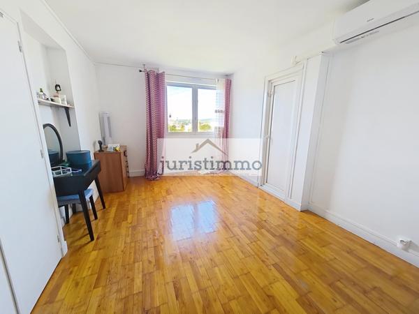 Bagnols-sur-Cèze (30200) À vendre : Appartement spacieux avec vue dégagée – Bagnols-sur-Cèze