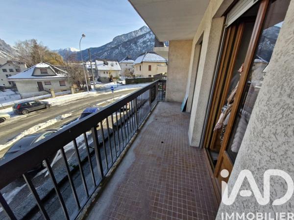 Appartement à vendre 2 pièces 48 m² Saint-Jean-de-Maurienne