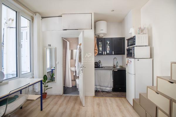 PARIS 18EME - JULES JOFFRIN / RAMEY - RUE EUGENE SUE. €210 000 ** - Référence 6582-EX-AH
