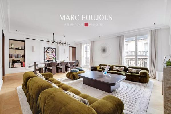 Paris XVI Trocadero Mexico – appartement rénové 3 chambres au 5ème étage balcon