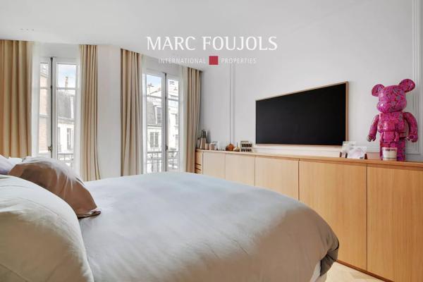 Paris XVI Trocadero Mexico – appartement rénové 3 chambres au 5ème étage balcon