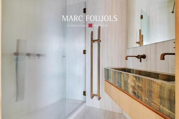 Paris XVI Trocadero Mexico – appartement rénové 3 chambres au 5ème étage balcon