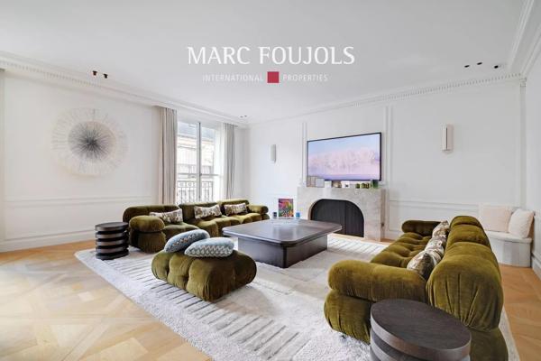 Paris XVI Trocadero Mexico – appartement rénové 3 chambres au 5ème étage balcon