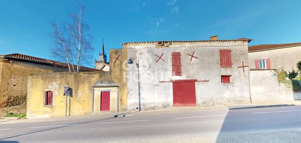 Magnifique maison de maître 353 m² avec dépendances, jardin et 1,6 ha de bois