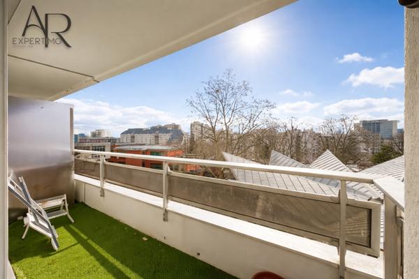 Courbevoie (92400) STUDIO PLEIN SUD - MAIRIE DE COURBEVOIE