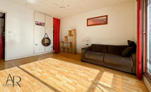 Courbevoie (92400) STUDIO PLEIN SUD - MAIRIE DE COURBEVOIE