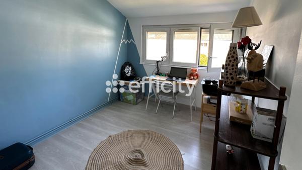 Maison
         5 pièces
        - 96 m² Exclusivité 304 500 € *