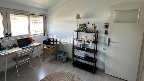 Maison
         5 pièces
        - 96 m² Exclusivité 304 500 € *
