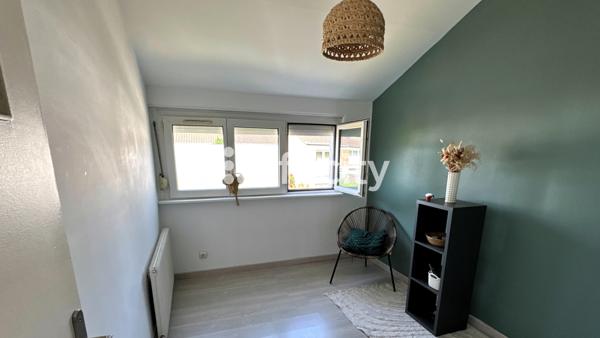 Maison
         5 pièces
        - 96 m² Exclusivité 304 500 € *