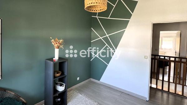 Maison
         5 pièces
        - 96 m² Exclusivité 304 500 € *