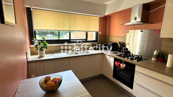 Maison
         5 pièces
        - 96 m² Exclusivité 304 500 € *