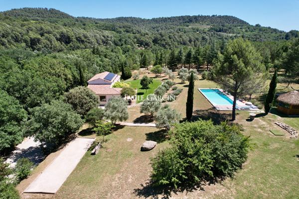 A vendre - Une belle propriété à vendre au coeur de la nature - SUD LUBERON