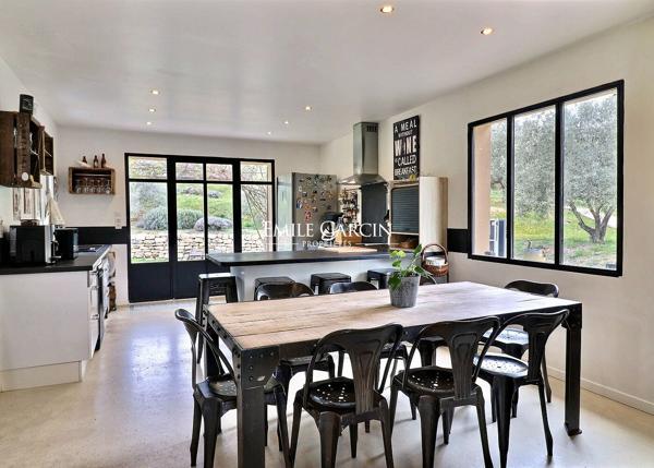 A vendre - Une belle propriété à vendre au coeur de la nature - SUD LUBERON