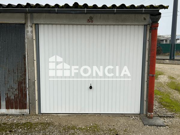 Location Parking 12 m² - RUE DU CLOS DE L'ARCHE Saint Jean De Braye 45800