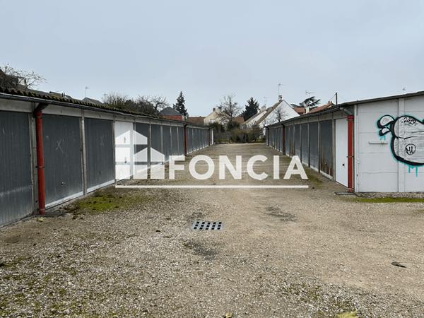 Location Parking 12 m² - RUE DU CLOS DE L'ARCHE Saint Jean De Braye 45800