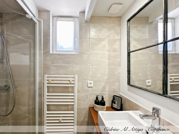 Villa à vendre de 138m2 à Sainte-Marie-de-Ré, 5 pièces, piscine, stationnements