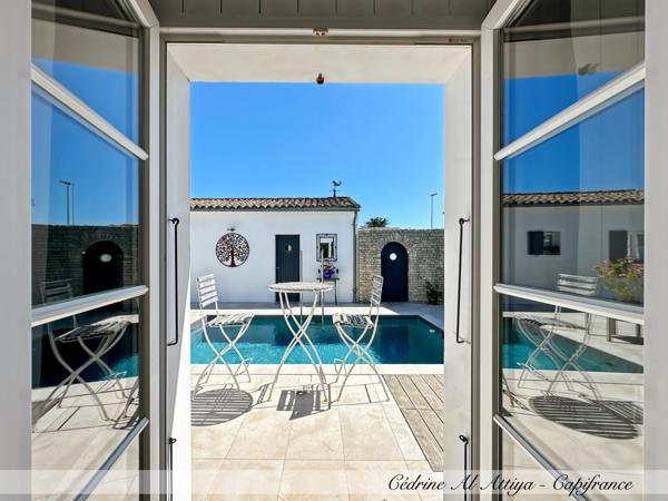 Villa à vendre de 138m2 à Sainte-Marie-de-Ré, 5 pièces, piscine, stationnements