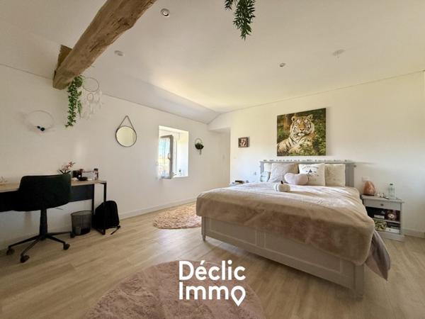 Vente longere Vouille, 306m² 8 pièces 520 000€ avec garage
