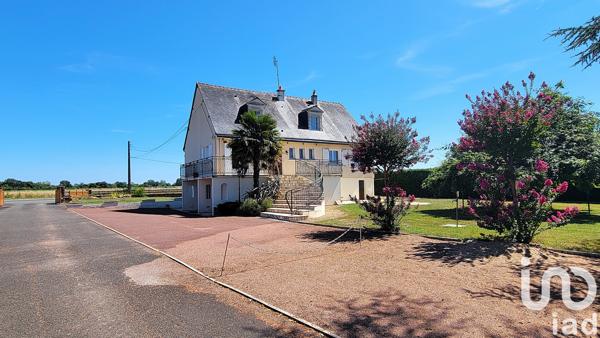 Maison à vendre 10 pièces 198 m² Beaufort-en-Anjou