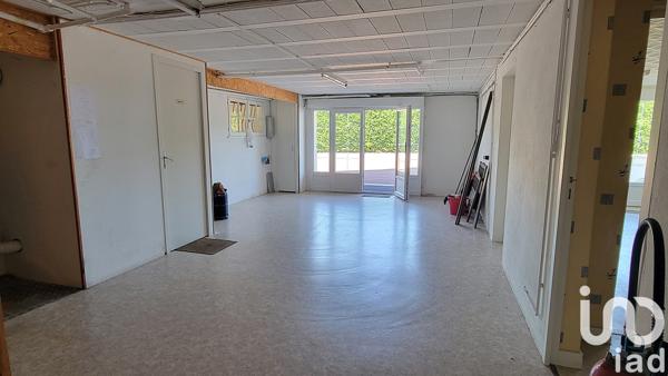 Maison à vendre 10 pièces 198 m² Beaufort-en-Anjou