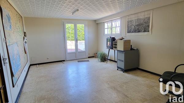 Maison à vendre 10 pièces 198 m² Beaufort-en-Anjou