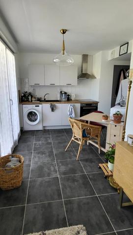 Appartement à louer    2 pièces • 40 m2 Cadenet