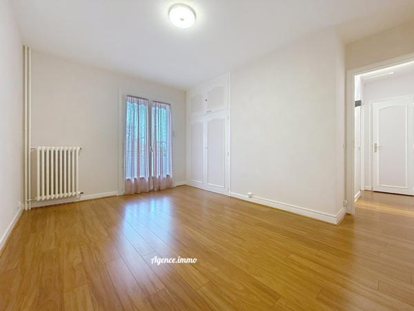 À vendre - T4, 4 pièces situé à Joué-lès-Tours (37300)
