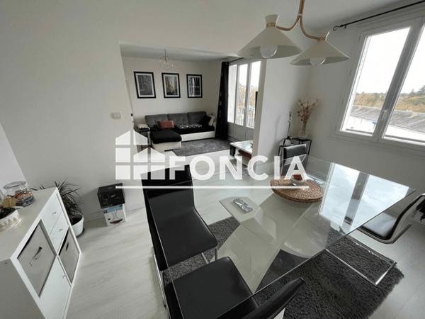 Location Appartement meublé 4 pièces 80.88 m² - COLLECTIFS GRAND'MONT Tours 37200