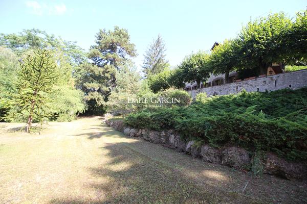 A vendre- Ferrière en Gatinais-Loiret 45 -Manoir et dépendance 1ha ile privative