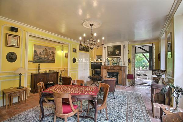 A vendre- Ferrière en Gatinais-Loiret 45 -Manoir et dépendance 1ha ile privative