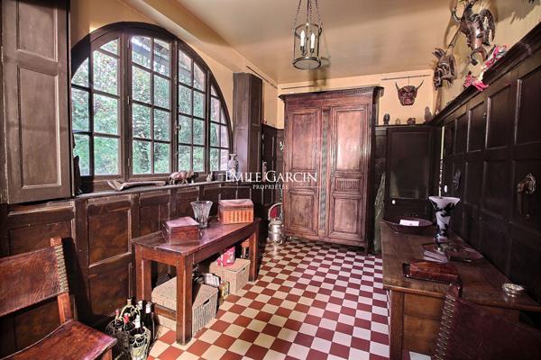 A vendre- Ferrière en Gatinais-Loiret 45 -Manoir et dépendance 1ha ile privative