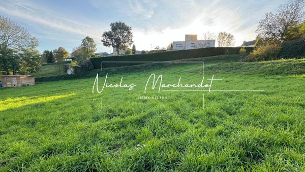 Moyrazès- Terrain constructible borné et viabilisé