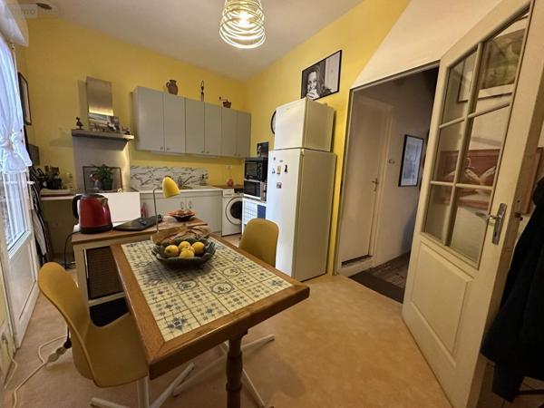 Local mixte (Professionnel/Habitation) à vendre à La Chartre-sur-le-Loir dans la Sarthe (72340), ref : 130652