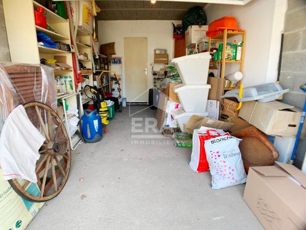 MAISON T4 A LOUER EN COURTE DUREE - BLOIS - SECTEUR CALME ET RECHERCHE, GRAND SEJOUR, 3 CHBS, GARAGE.