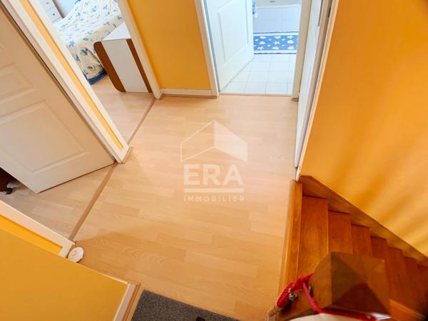 MAISON T4 A LOUER EN COURTE DUREE - BLOIS - SECTEUR CALME ET RECHERCHE, GRAND SEJOUR, 3 CHBS, GARAGE.