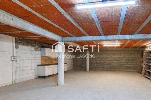 Maison familiale T6 avec piscine et dépendance dans un environnement boisé