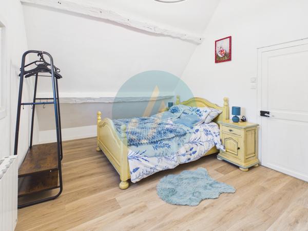 Saint-Benin-d'Azy (58270) Maison en pierre rénovée entièrement, 3 chambres, garage et cave sur jardin clos