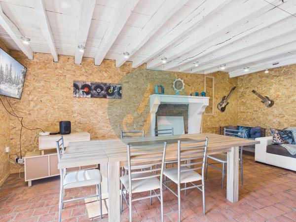 Saint-Benin-d'Azy (58270) Maison en pierre rénovée entièrement, 3 chambres, garage et cave sur jardin clos