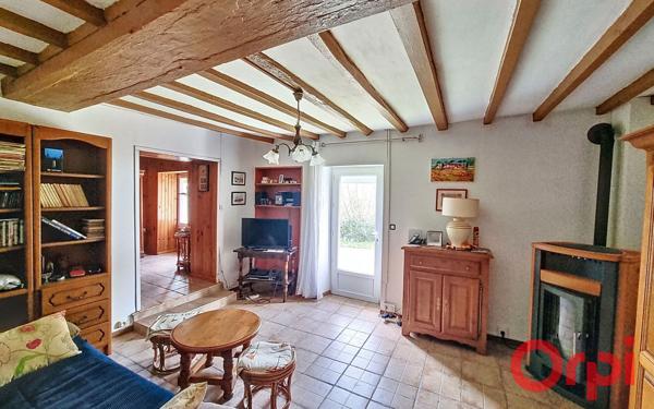 Maison à vendre    3 pièces •  Gémages