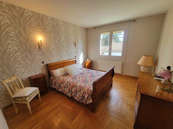 Belle maison familiale de 162 m² avec jardin et beaux volumes 240 000 €