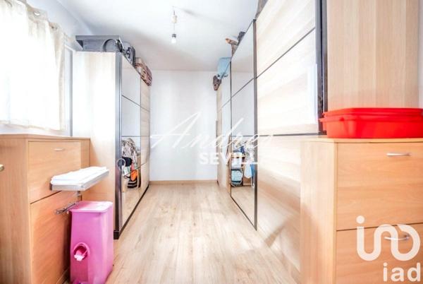 Maison traditionnelle 9 pièces de 167 m² à Goussainville (95190)