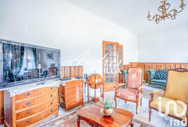 Maison traditionnelle 9 pièces de 167 m² à Goussainville (95190)