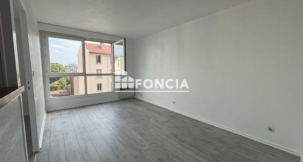 Location Appartement 2 pièces 32.17 m² - Lyon 69008