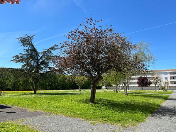Rochefort - Appartement T4 de 90,57 m² avec balcon, garage et cellier