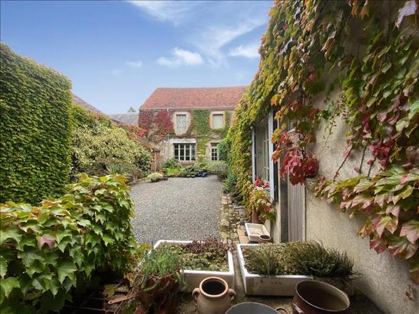 Maison à vendre |  Aigurande |  5 pièces | 151 m²