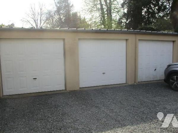 PROCHE SOUS PREFECTURE
RESIDENCE AVEC PARC, COPROPRIETE BIEN ENTRETENUE 

Au 2ème étage, APP...