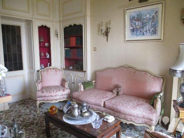 PROCHE SOUS PREFECTURE
RESIDENCE AVEC PARC, COPROPRIETE BIEN ENTRETENUE 

Au 2ème étage, APP...