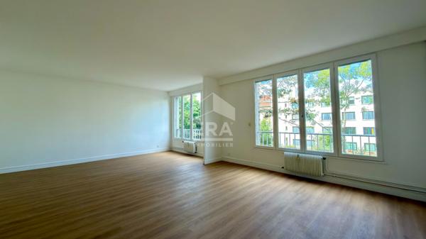 Appartement familial à vendre - Proche RER C Val Fleury