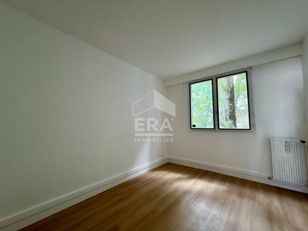 Appartement familial à vendre - Proche RER C Val Fleury