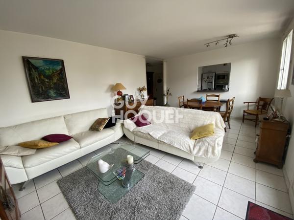 Appartement à vendre de 3 pièces de 70.84 m² + terrasse , cave, parking privée et garage